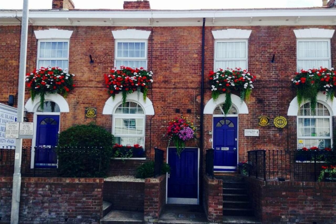 Фото Admiral Blake Guest House