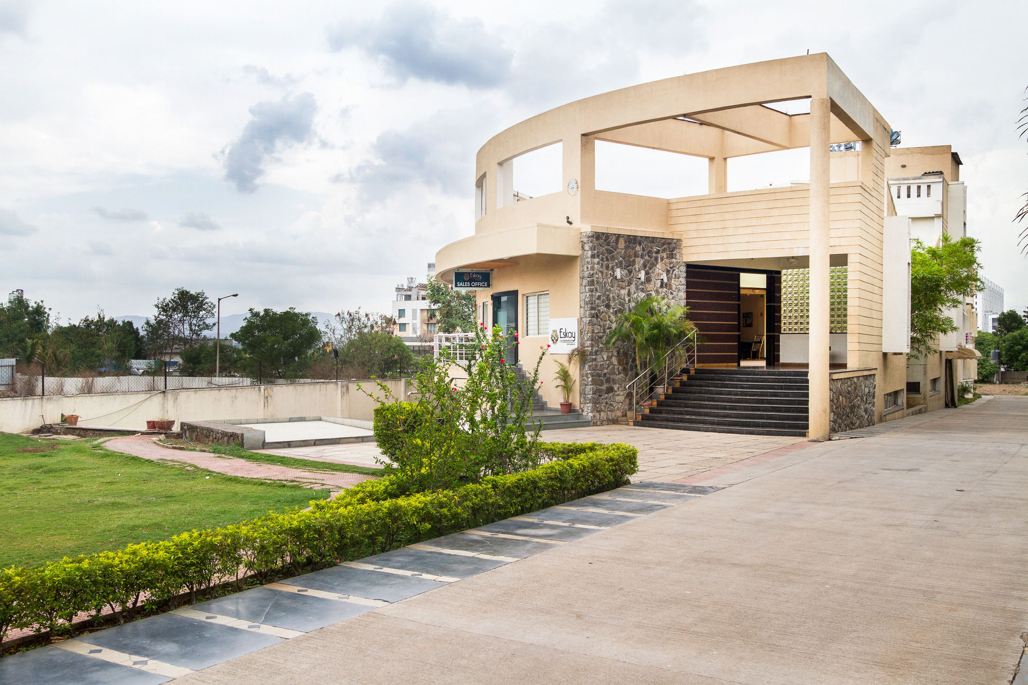 Фото отеля 1