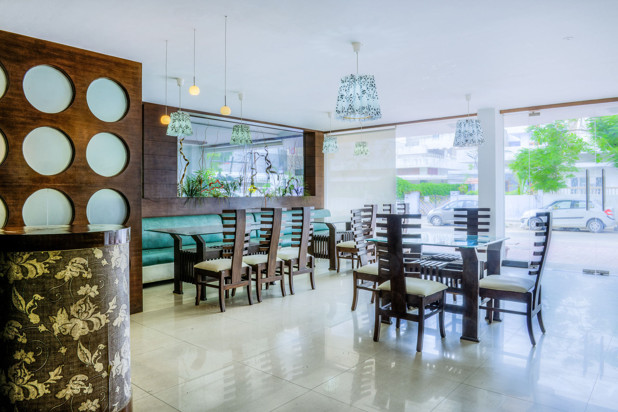Фото Hotel Corporate Inn