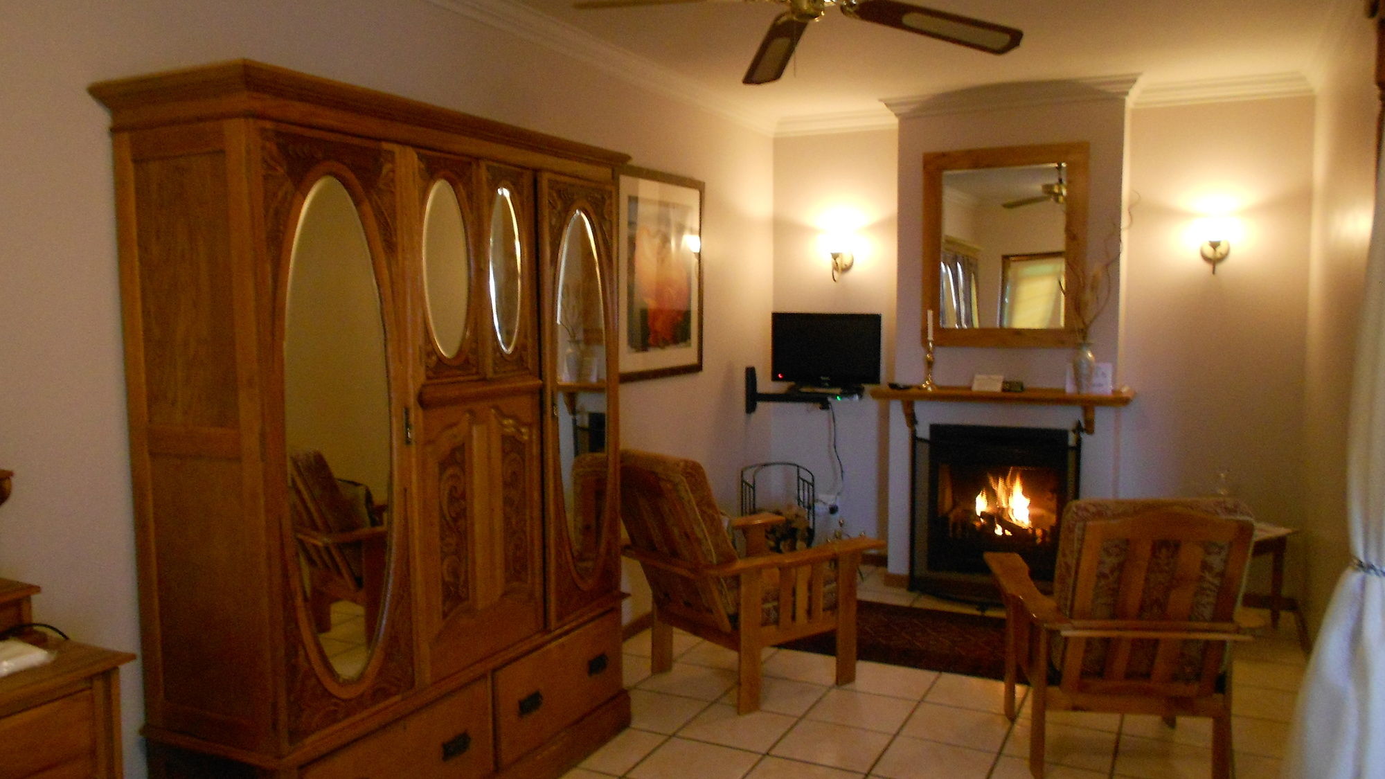 Фото Red Mountain House