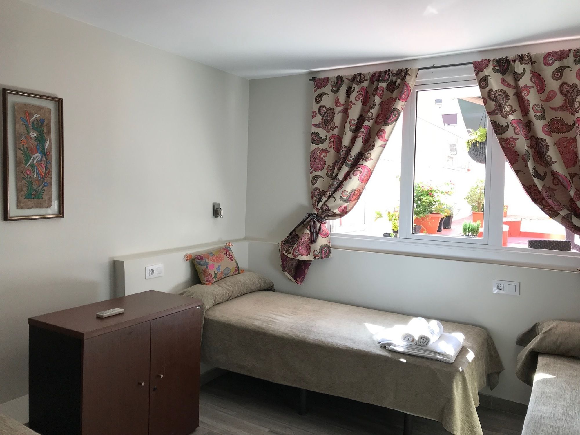 Фото Hostal Liwi