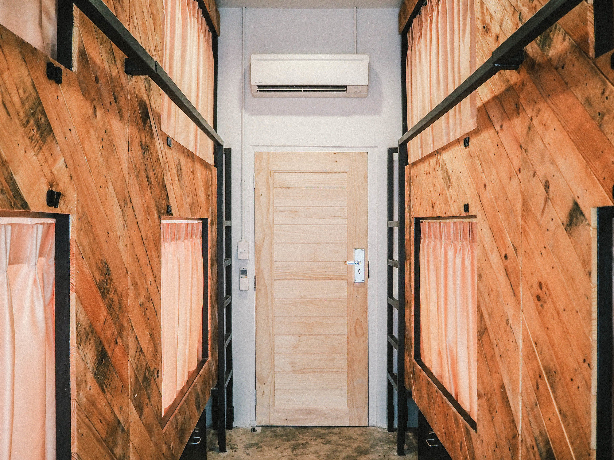 Фото Muan Hostel