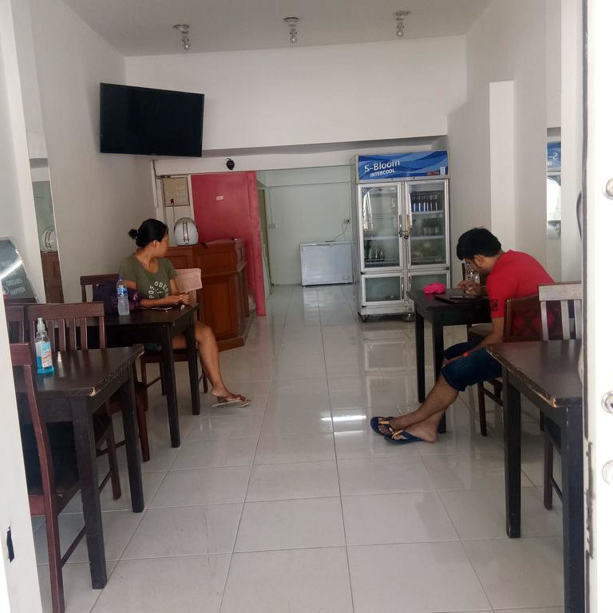 Фото Pattaya Backpackers - Adults Only