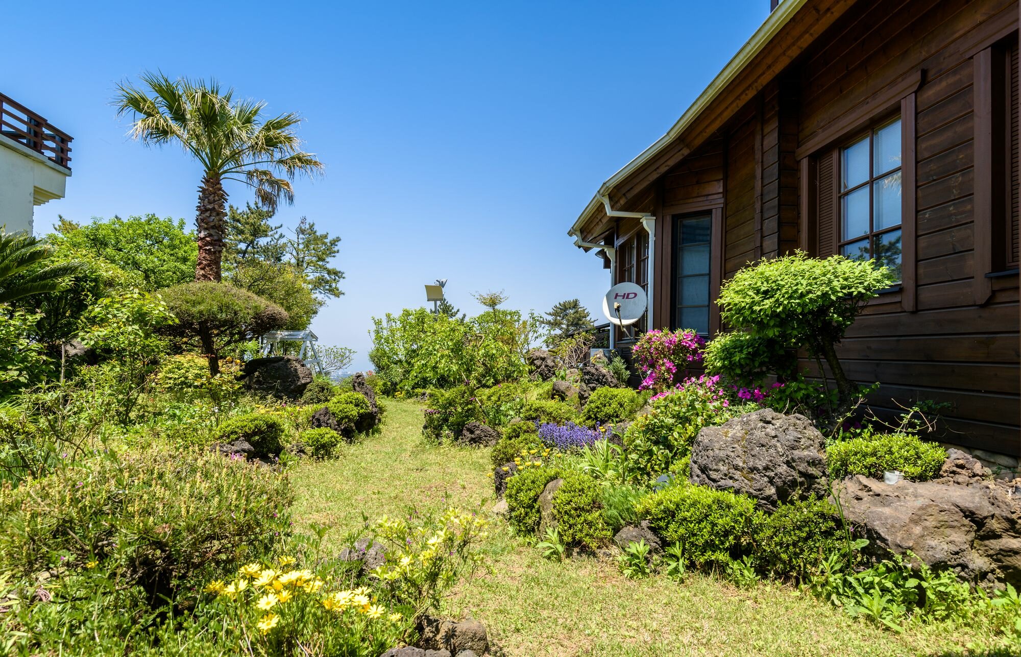 Фото On the Sea Pension