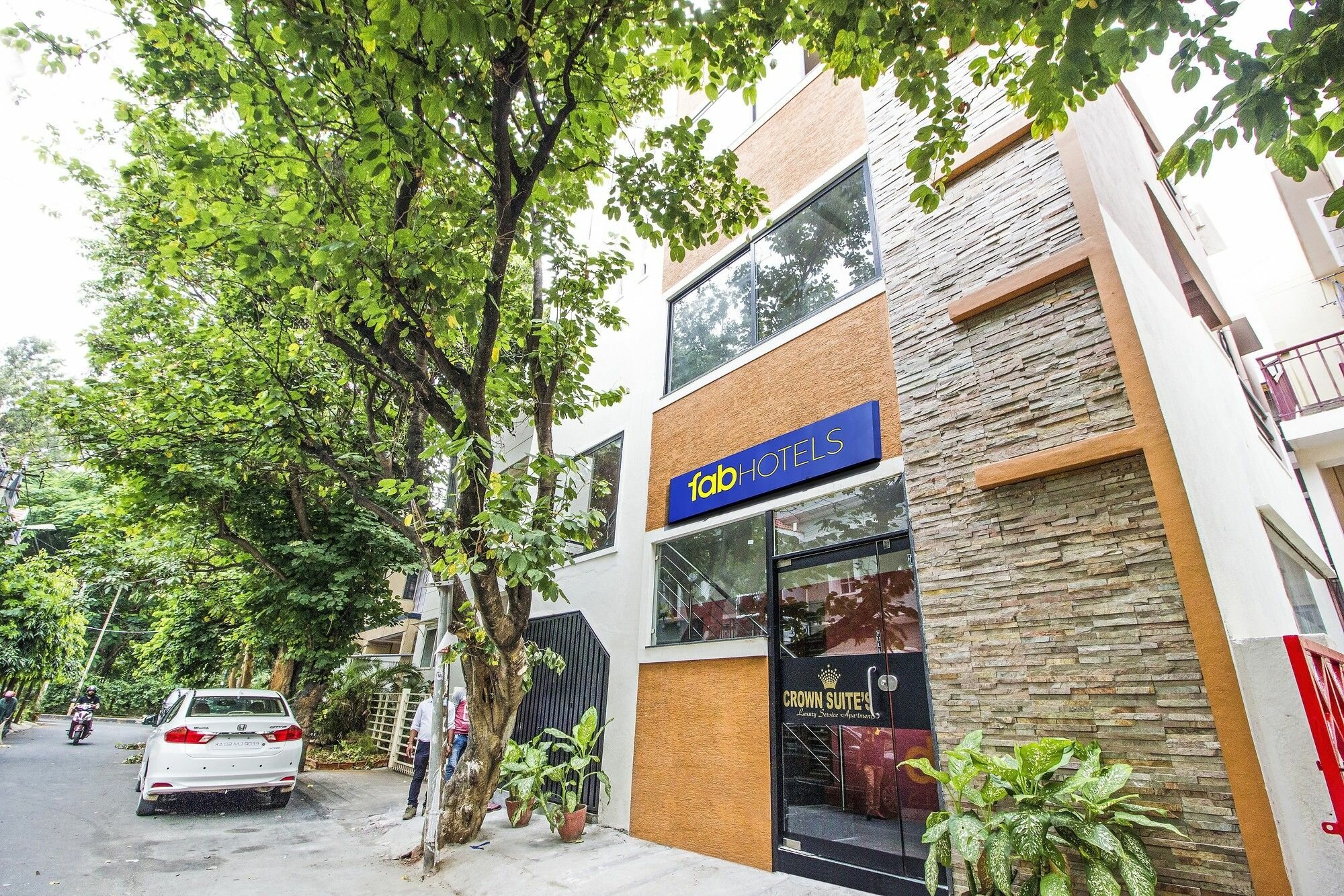 Фото отеля 1