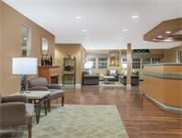 Фото Microtel Inn & Suites by Wyndham Raton