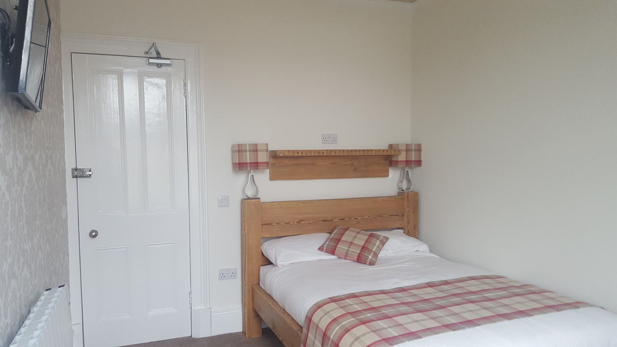 Фото 18 Craigmillar Park Guest House