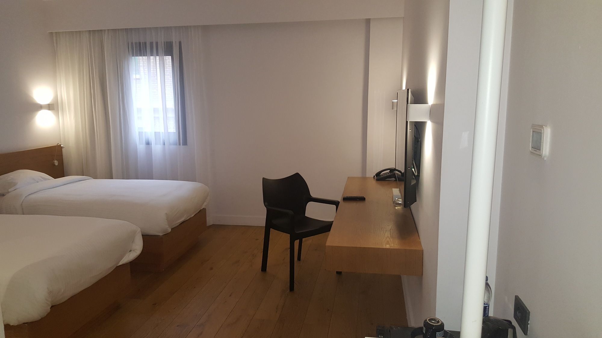 Фото New President Hotel