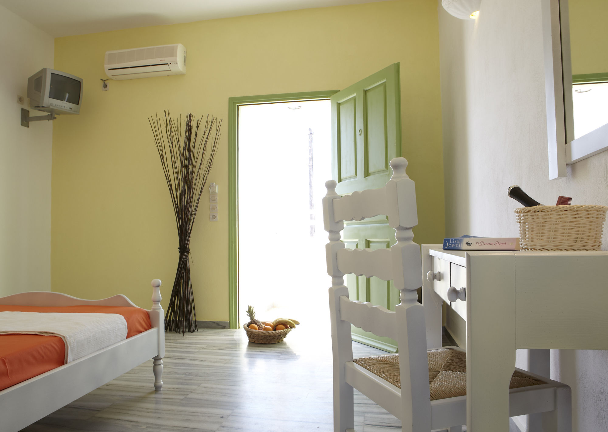 Фото Ambeli Apartments