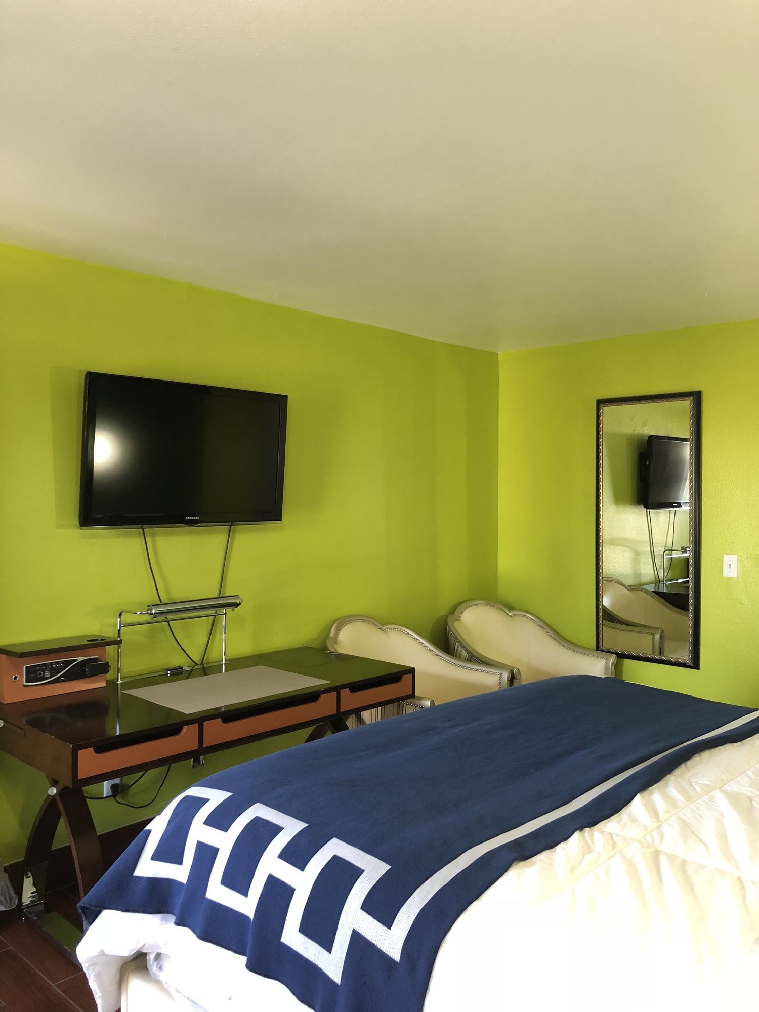 Фото Crown Motel