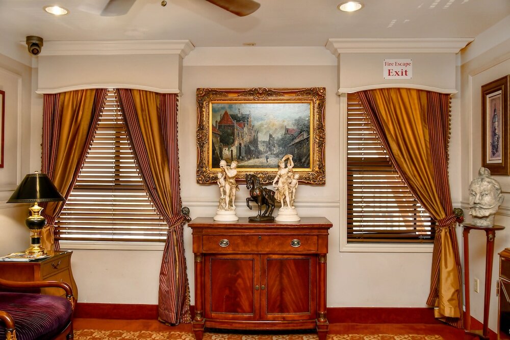 Фото Brand Plaza Hotel