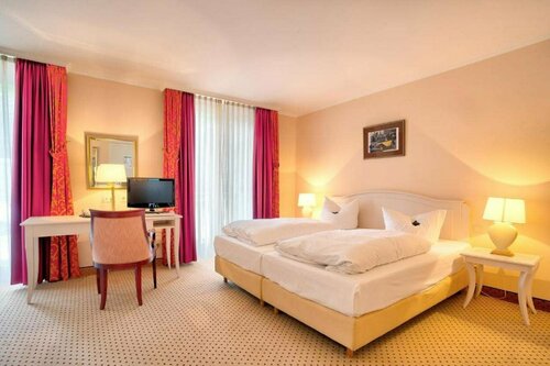 Гостиница Hotel Dollnsee-Schorfheide