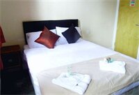 Фото Pacific Inn London Heathrow