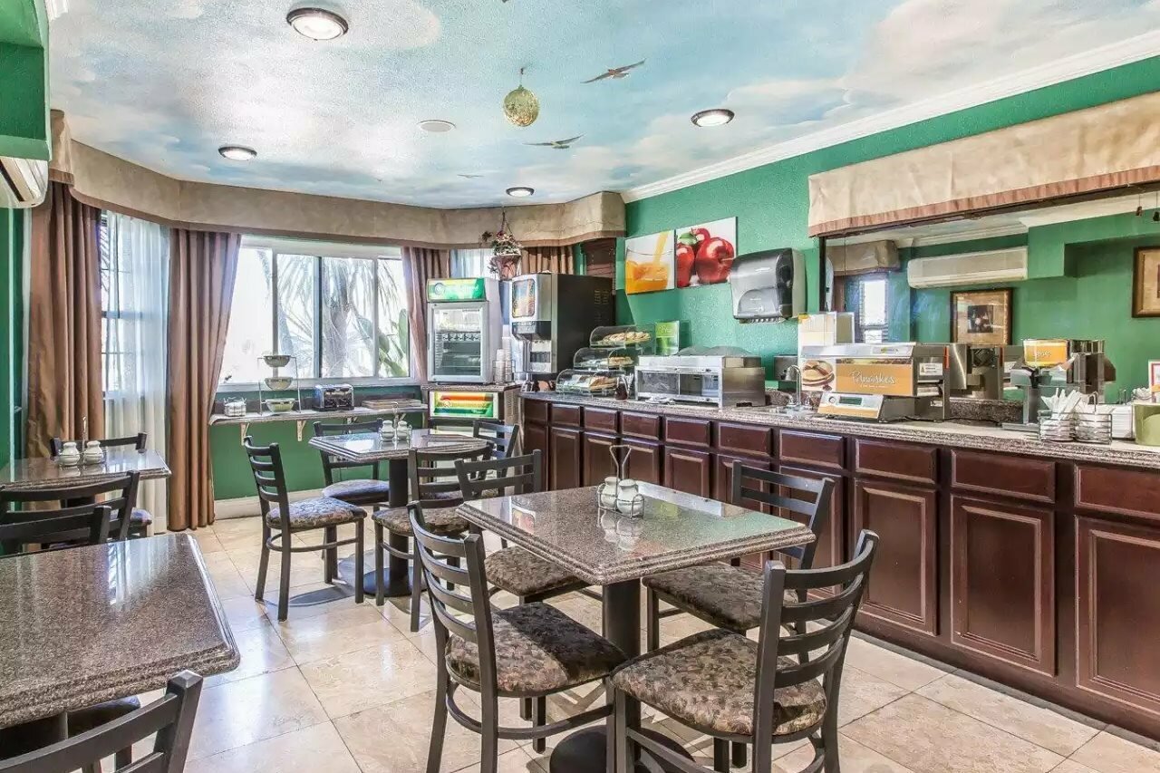 Фото Quality Inn Hemet - San Jacinto