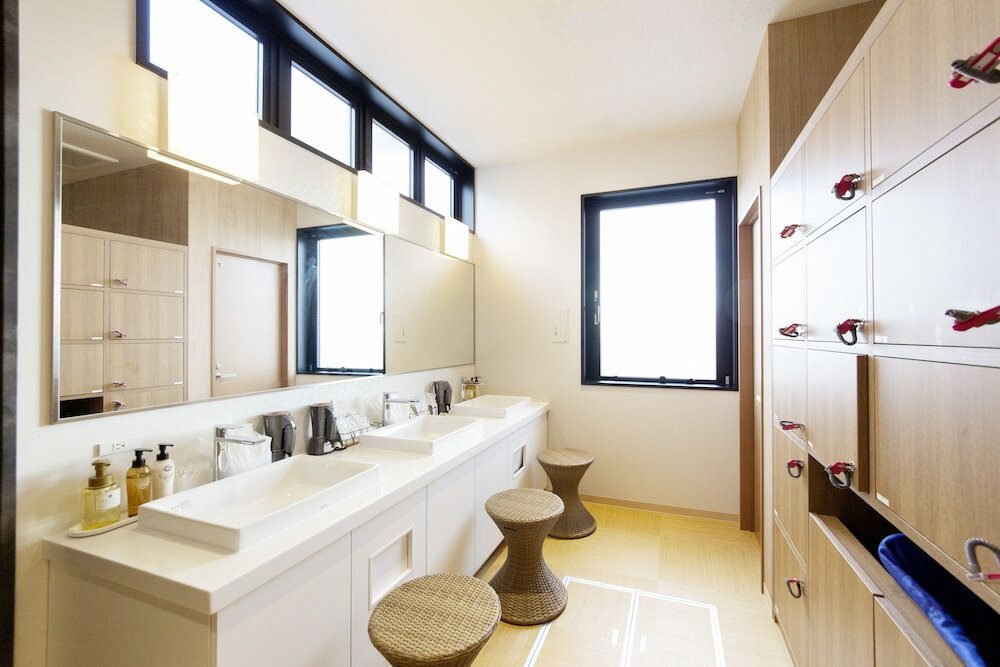 Фото Hotel Hillarys Shinsaibashi