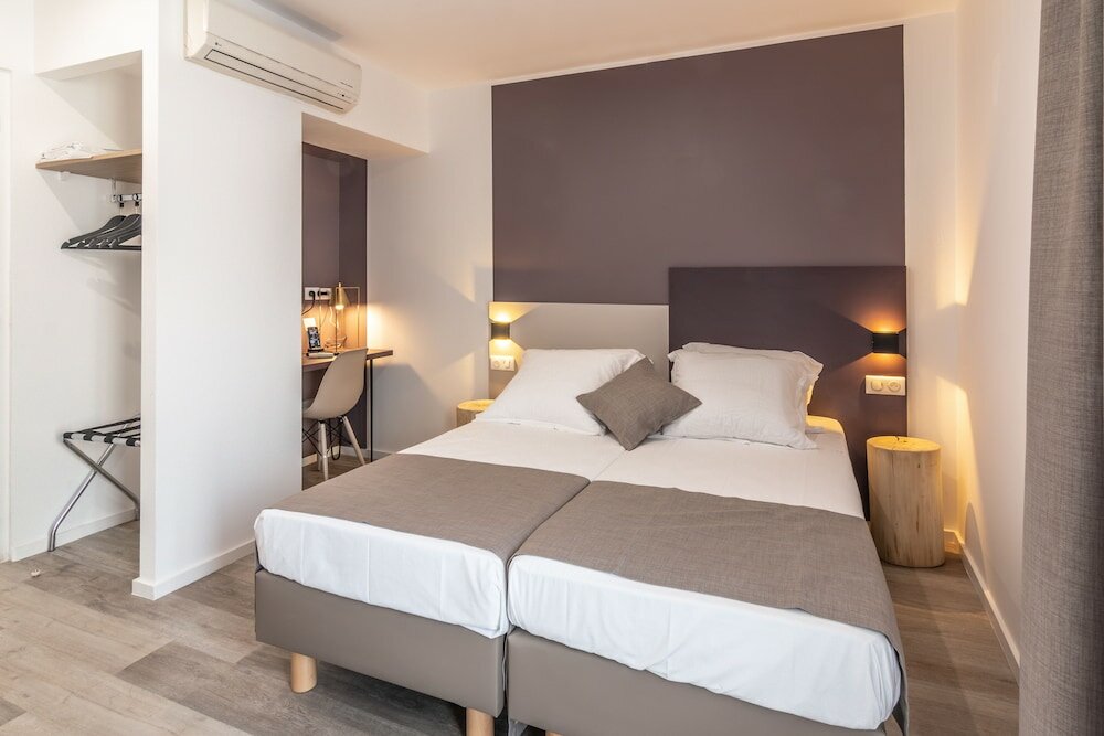 Фото The Alcove Hotel