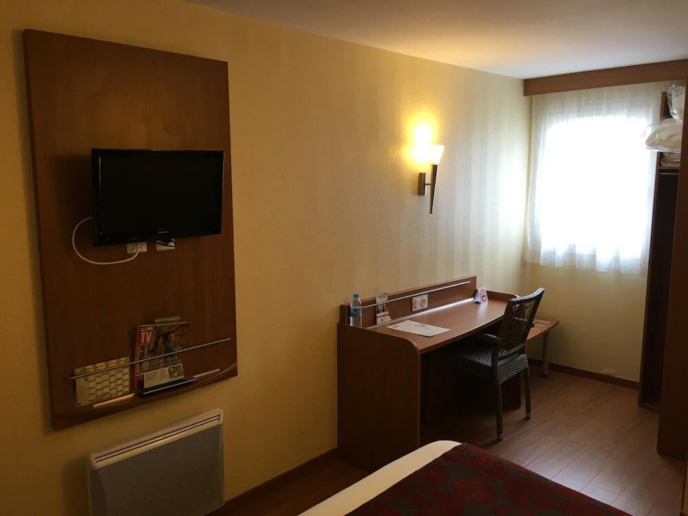 Фото Brit Hotel Le Beaulieu