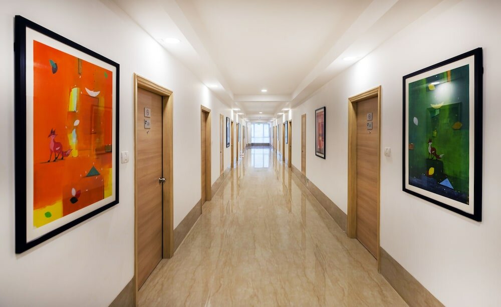 Фото Red Fox Hotel Dehradun