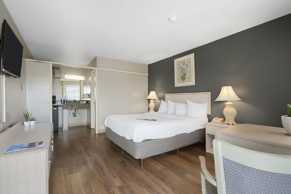 Фото Vagabond Inn Ventura