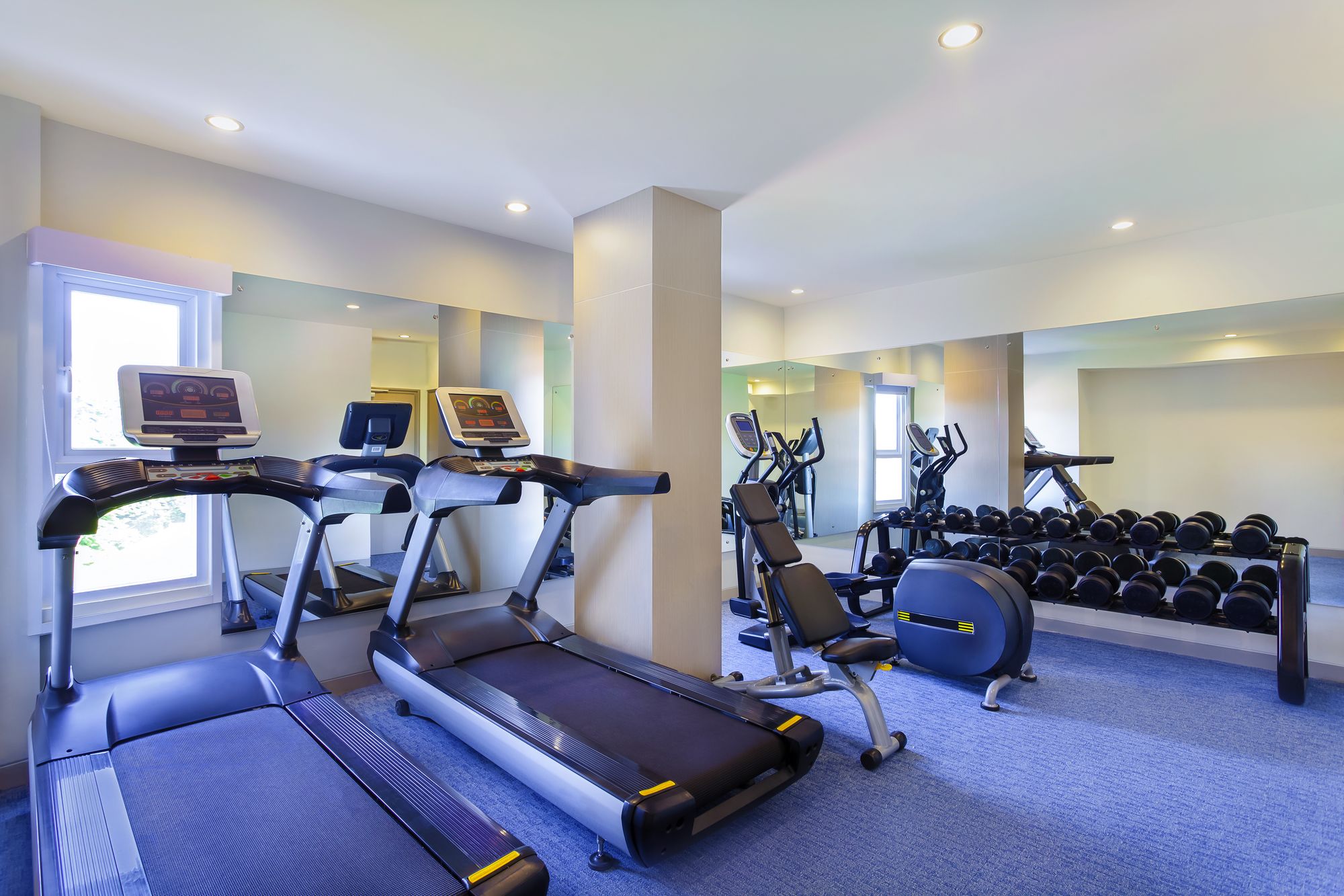 Фото Novotel Guwahati Gs Road Hotel