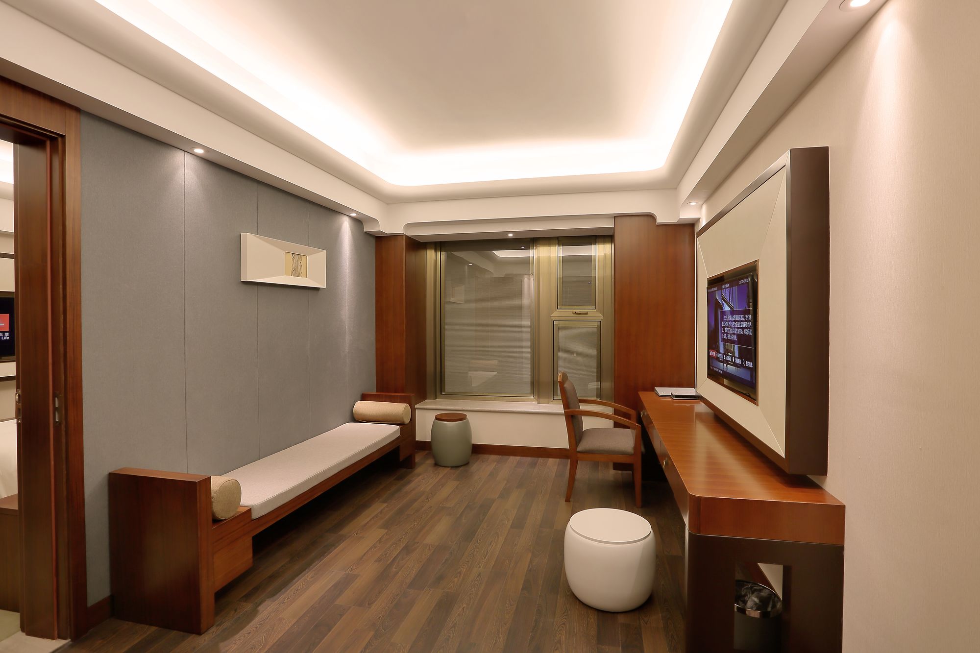 Фото Lujia International Hotel
