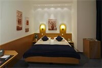 Фото Hotel West an der Bockenheimer Warte