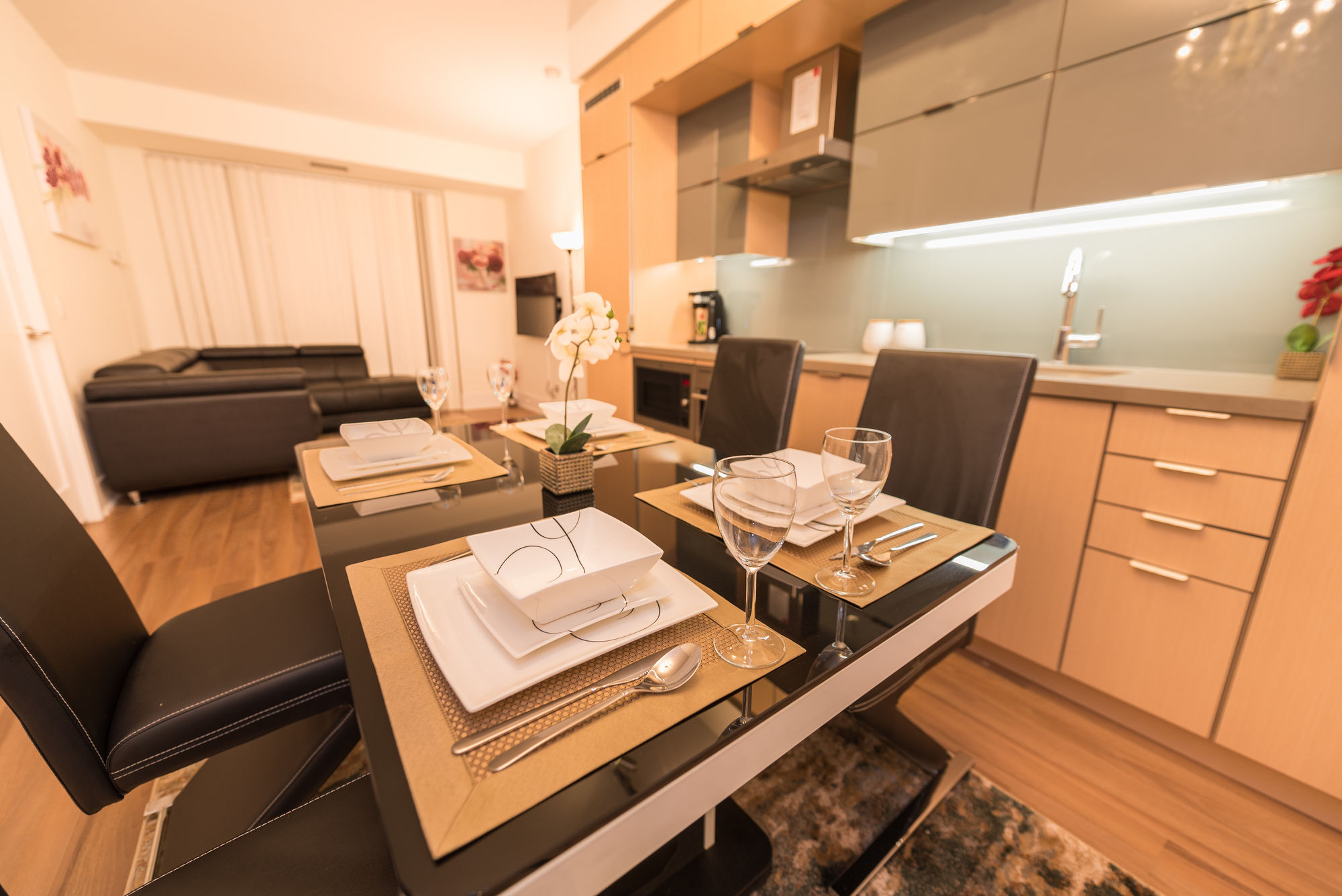 Фото Grand Royal Condos - Cn Tower