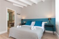 Фото Weflating Suites Sant Antoni Market