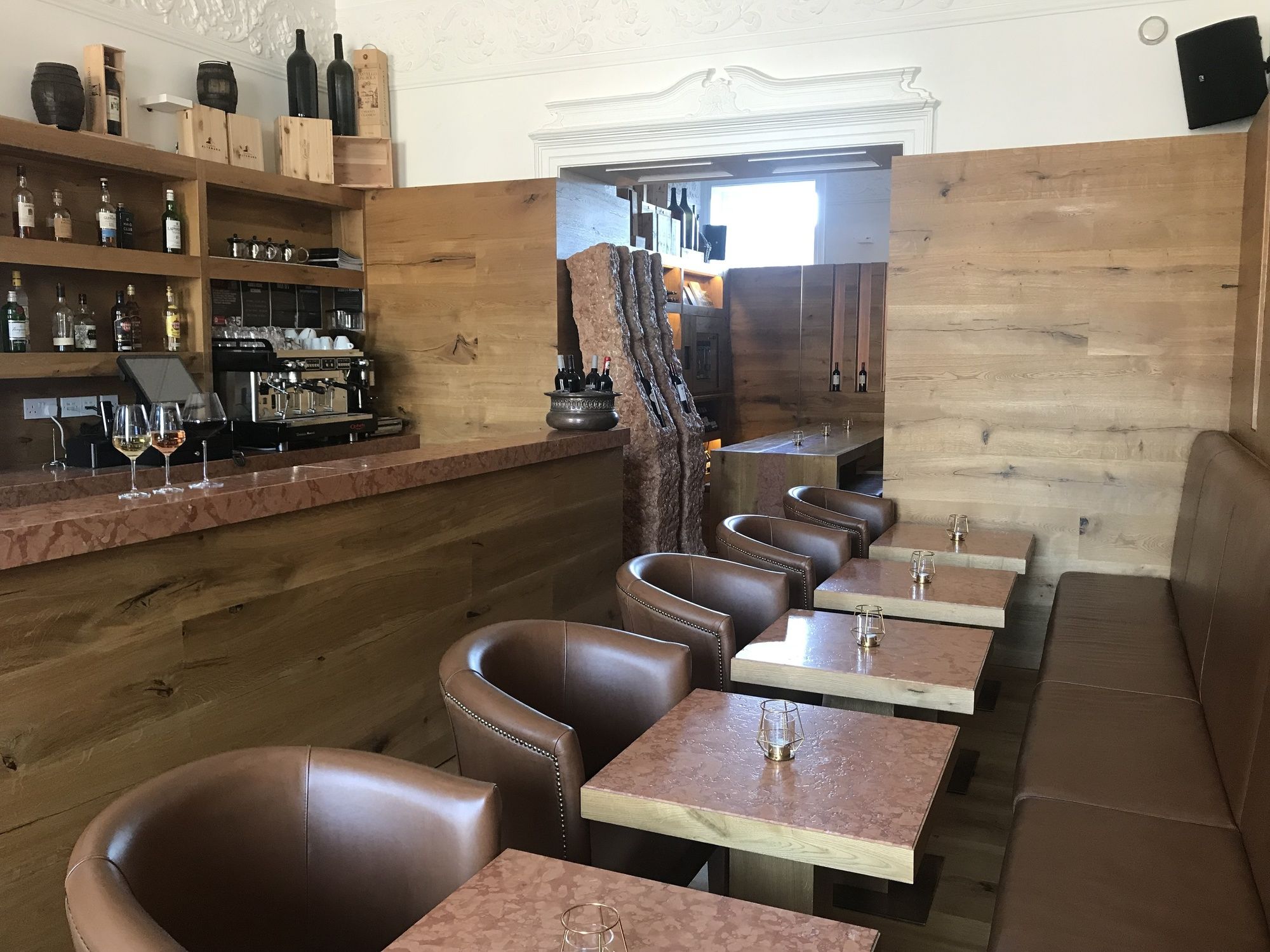 Фото The Wine House 1821