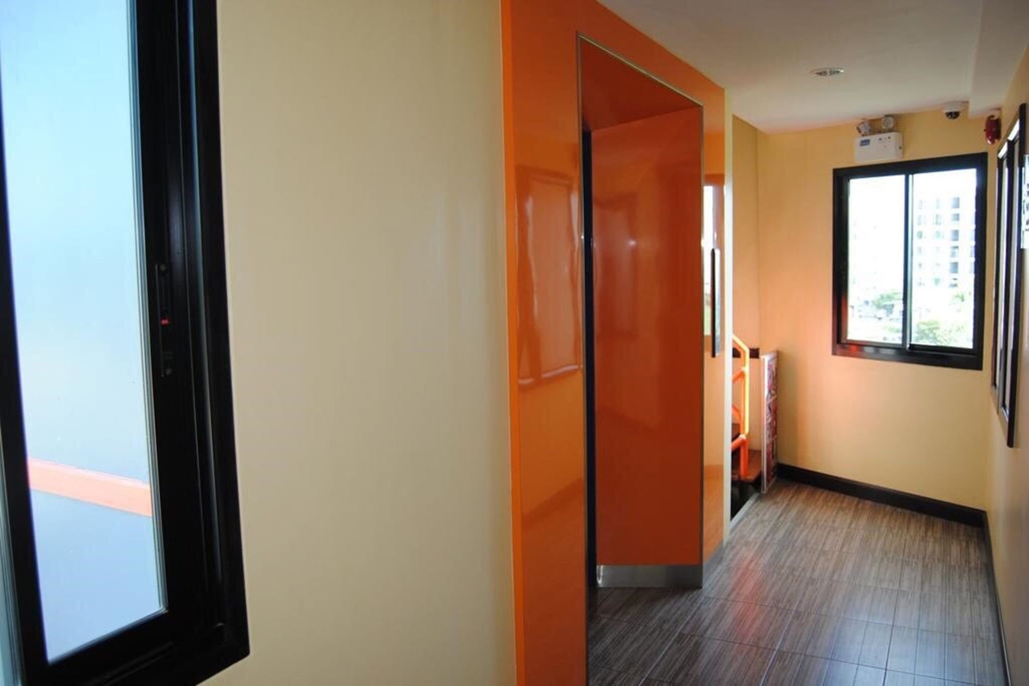 Фото Uplus Uhome Hotel