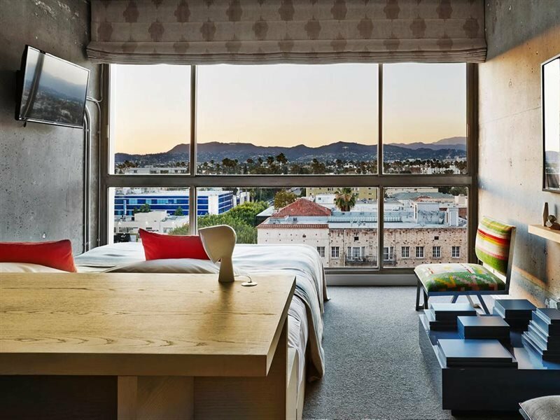 Фото The Line Hotel