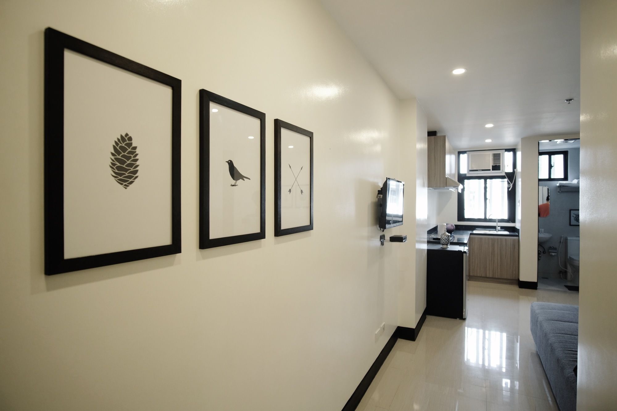 Фото Artemis Place Makati Hotel