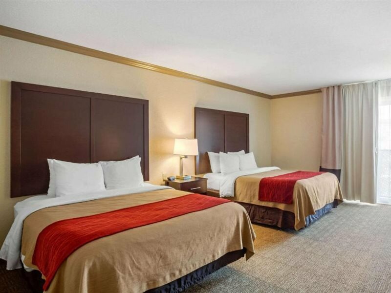 Фото Comfort Inn Castro Valley