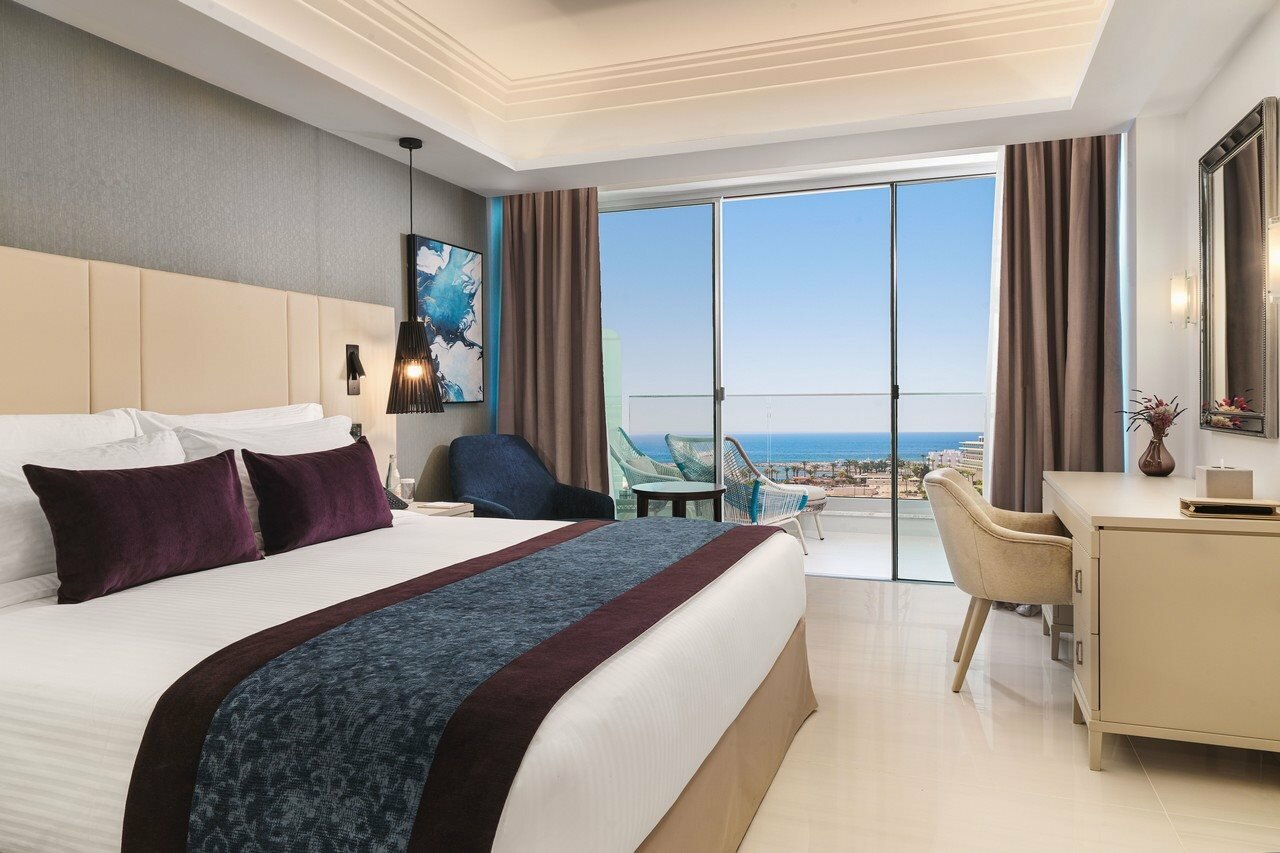 Фото Amanti, MadeForTwo Hotels – Ayia Napa