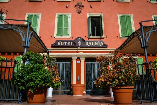 Внешний вид отеля Hotel Daunia в Модене, фото 1