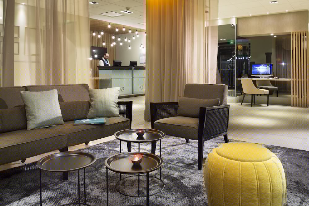 Фото Hôtel Oceania Le Jura Dijon