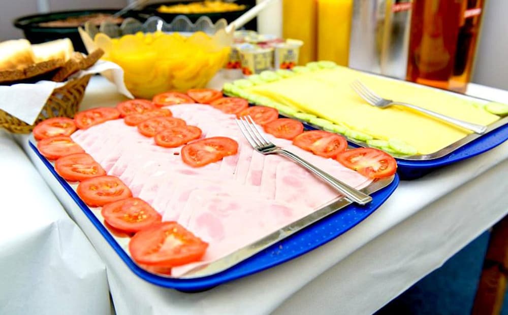 Фото Arriva Hotel