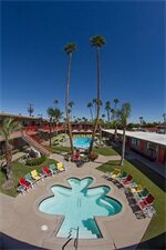 Фото Skylark Hotel