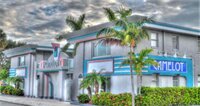 Фото Camelot Beach Suites