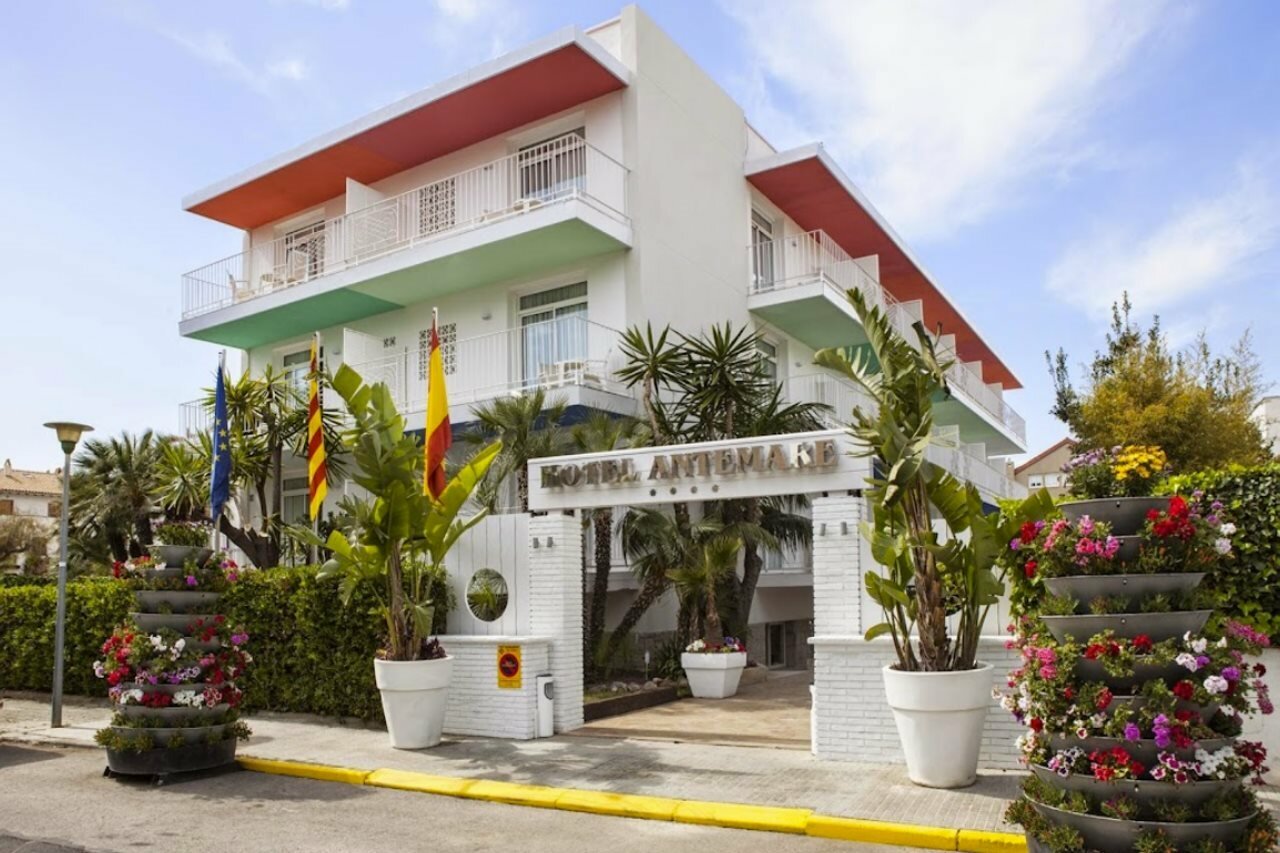 Фото отеля 1