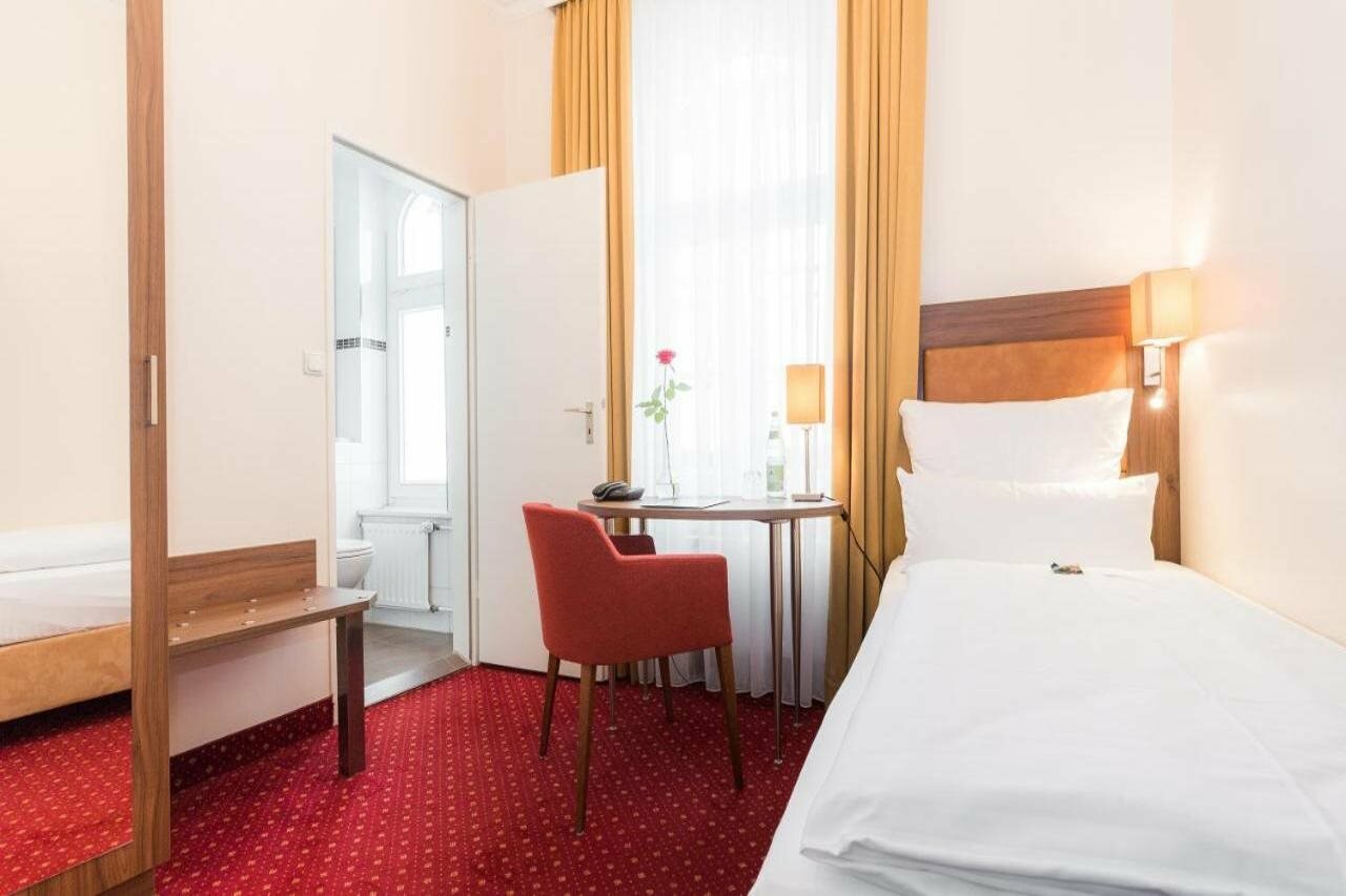 Фото Hotel Fürst Bismarck