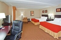 Фото Holiday Inn Express Woodstock-Shenandoah Valley, an Ihg Hotel