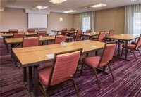 Фото Courtyard Fairfax Fair Oaks