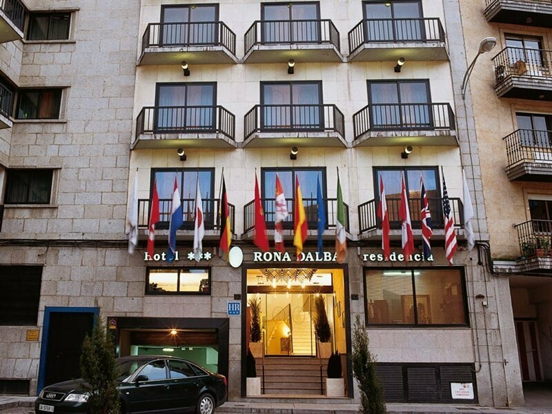 Гостиница Hotel Silken Rona Dalba