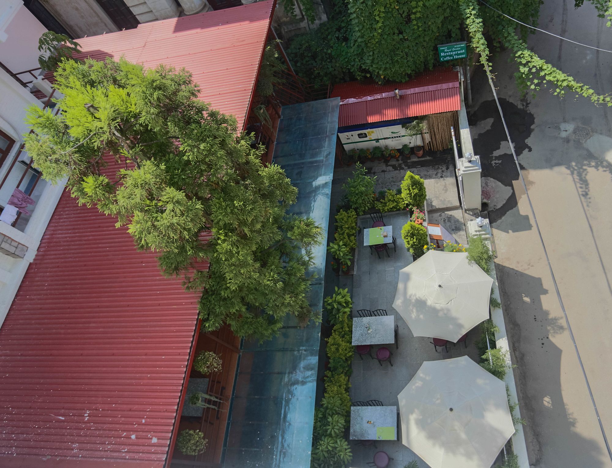 Фото Oasis Kathmandu Hotel