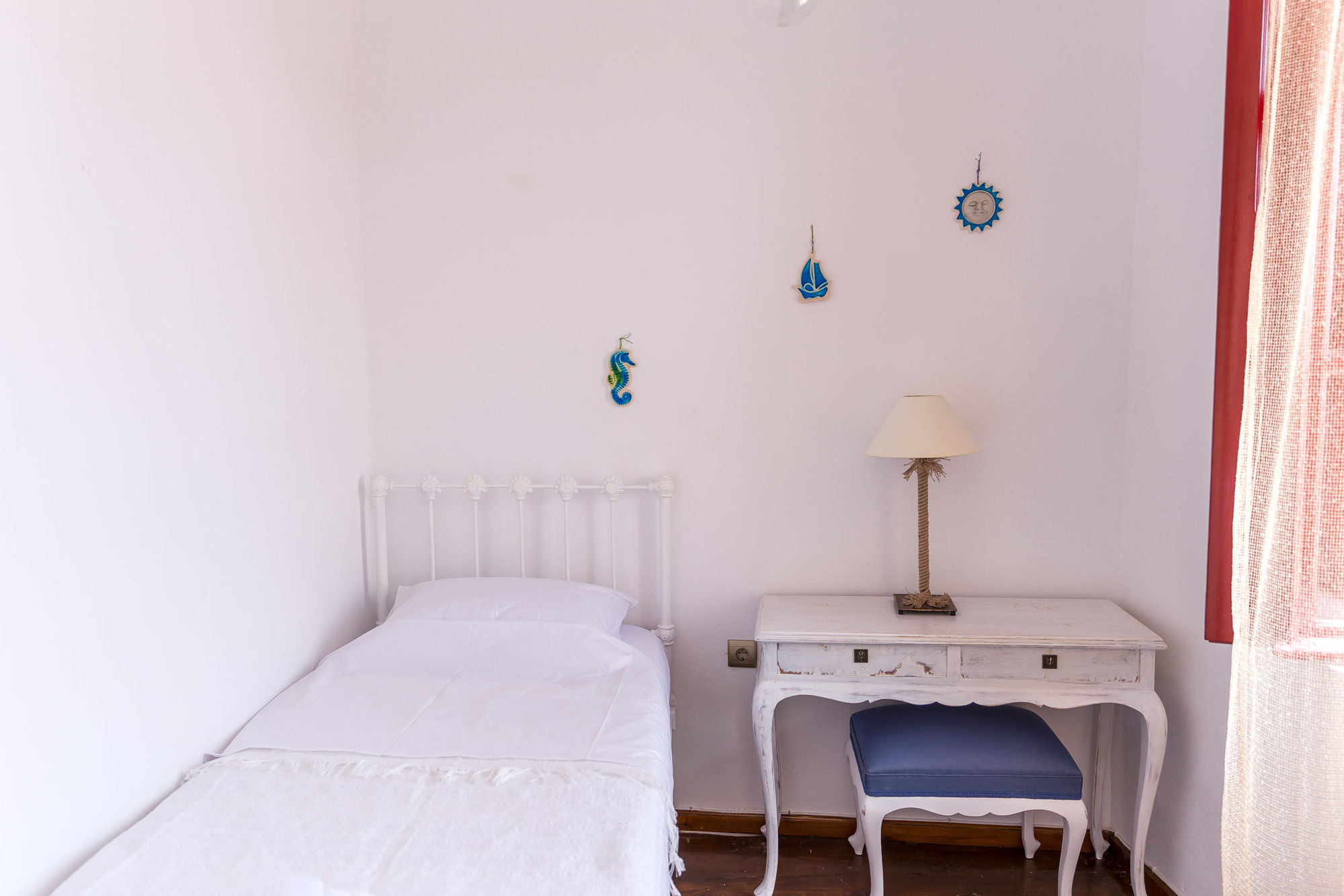 Фото Poseidon Mansion