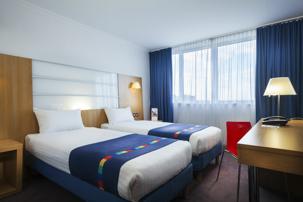 Hotel Park Inn by Radisson Northampton, Northampton, photo