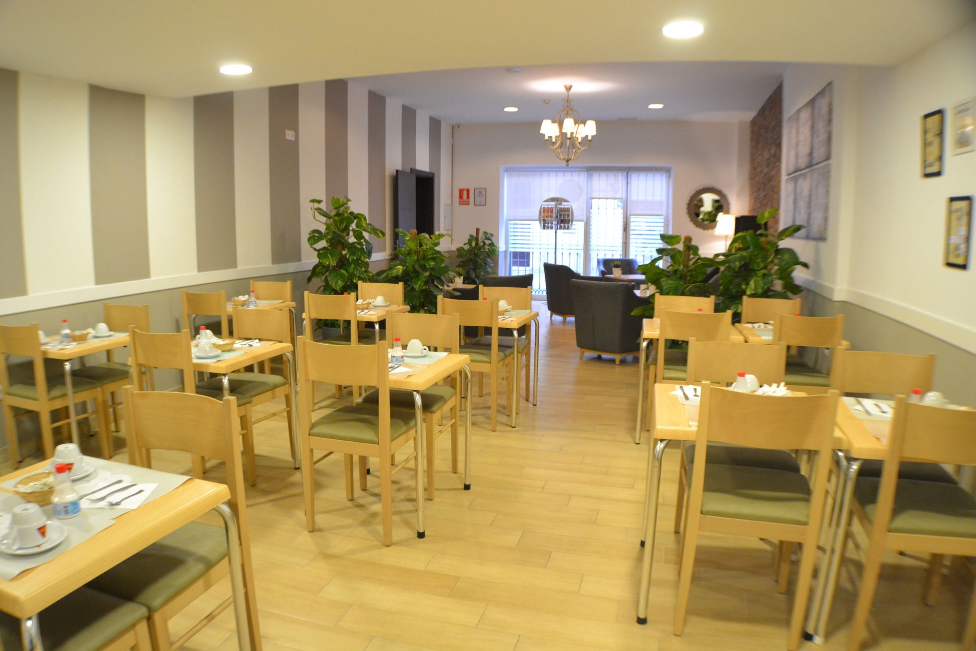 Фото Hotel Sur Málaga