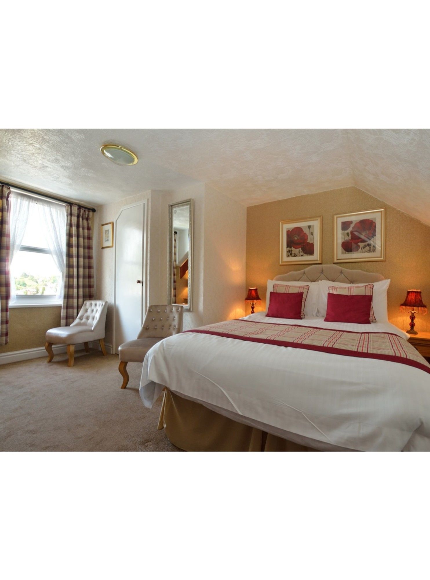 Фото The Westgate