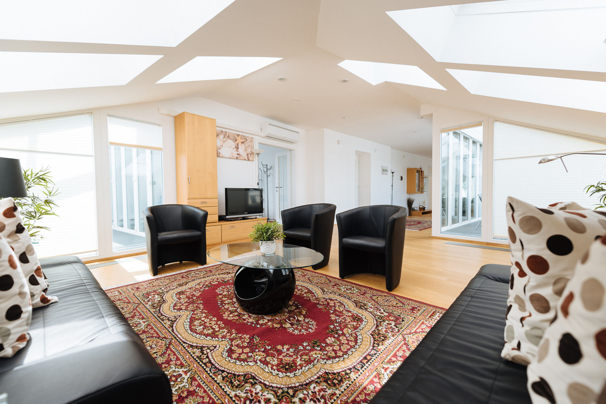 Фото Duschel Apartments City Center